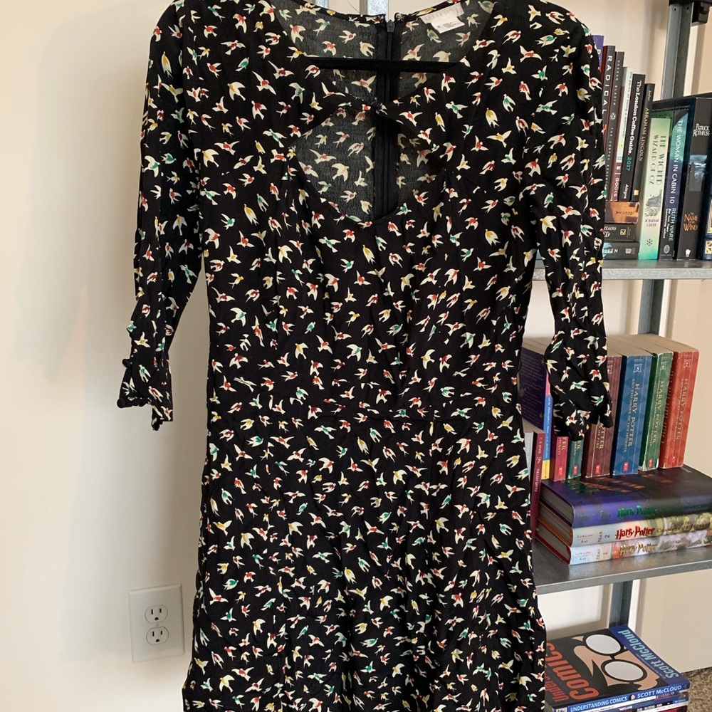 Business-y black dress w/ cutout & designs